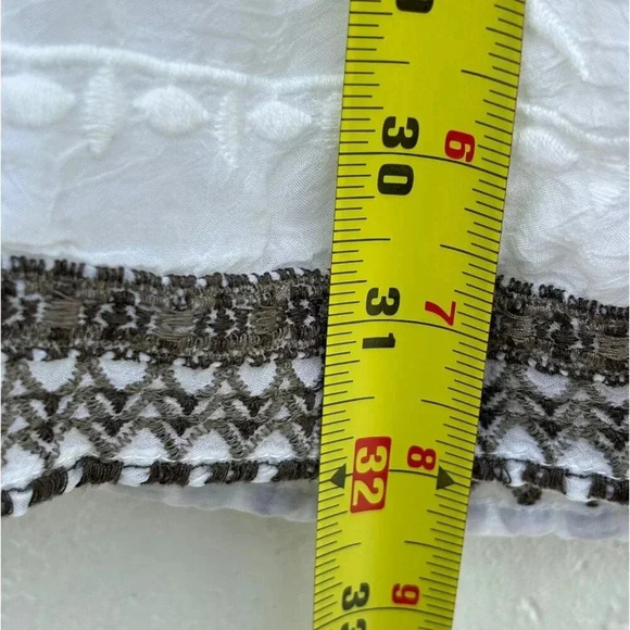 Johnny Was Womens Keyhole Embroidery Eyelet Daisy Dress White Size XS to Small - Picture 3 of 15